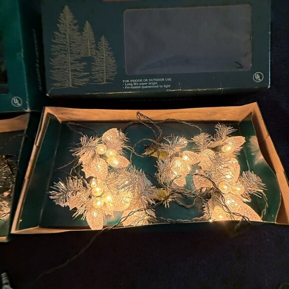 Set 2 Vtg Nature Clusters White Glitter Plastic Pinecone Christmas Light String - Picture 2 of 13